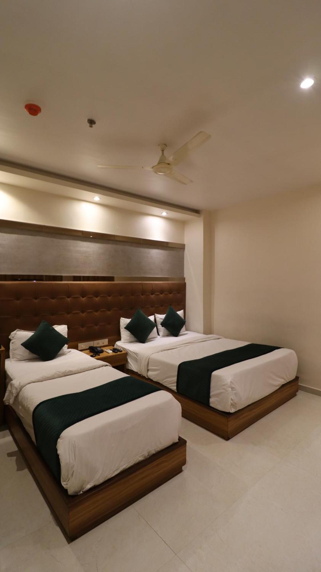 Hotel Bkc Garden - Near Us Embassy Bkc Mumbai Exterior photo