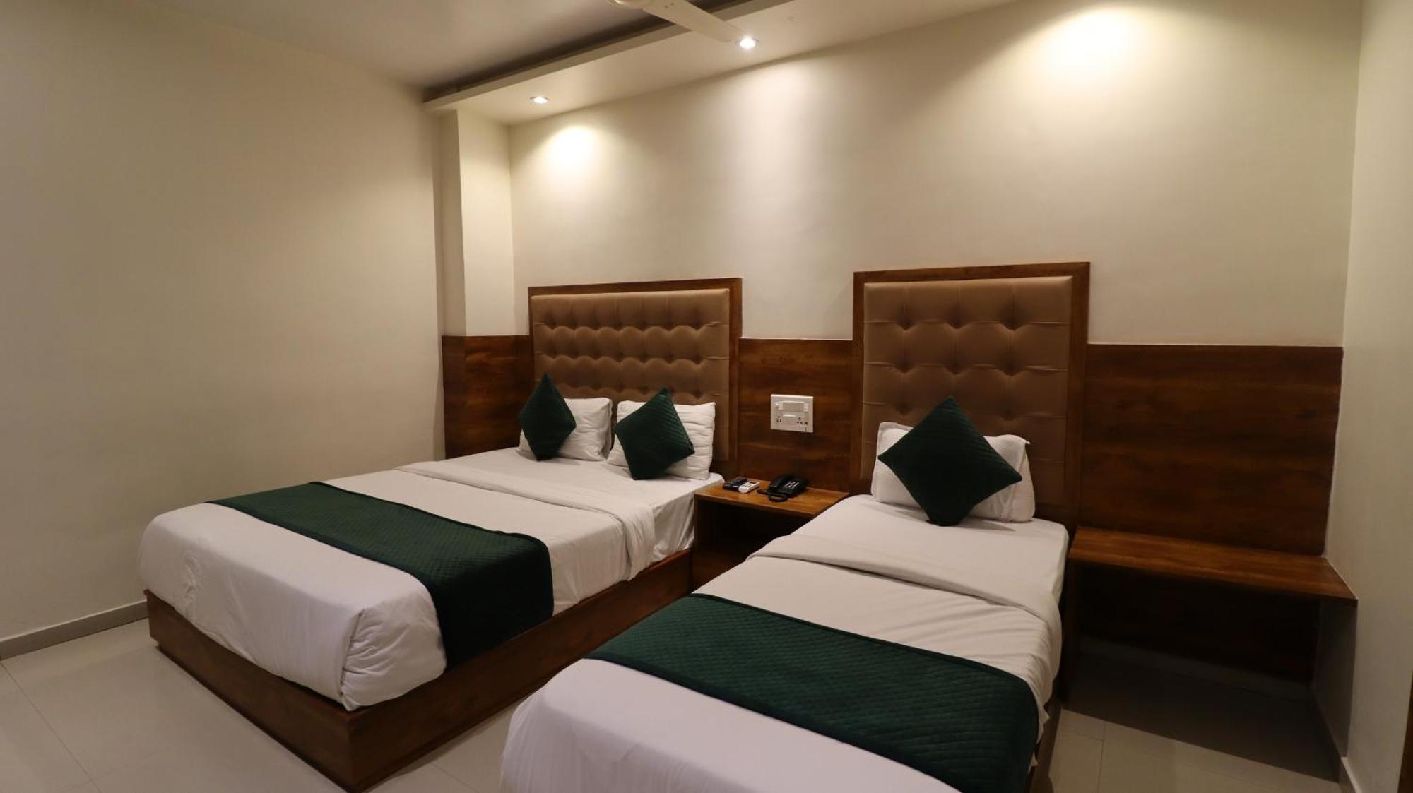 Hotel Bkc Garden - Near Us Embassy Bkc Mumbai Exterior photo