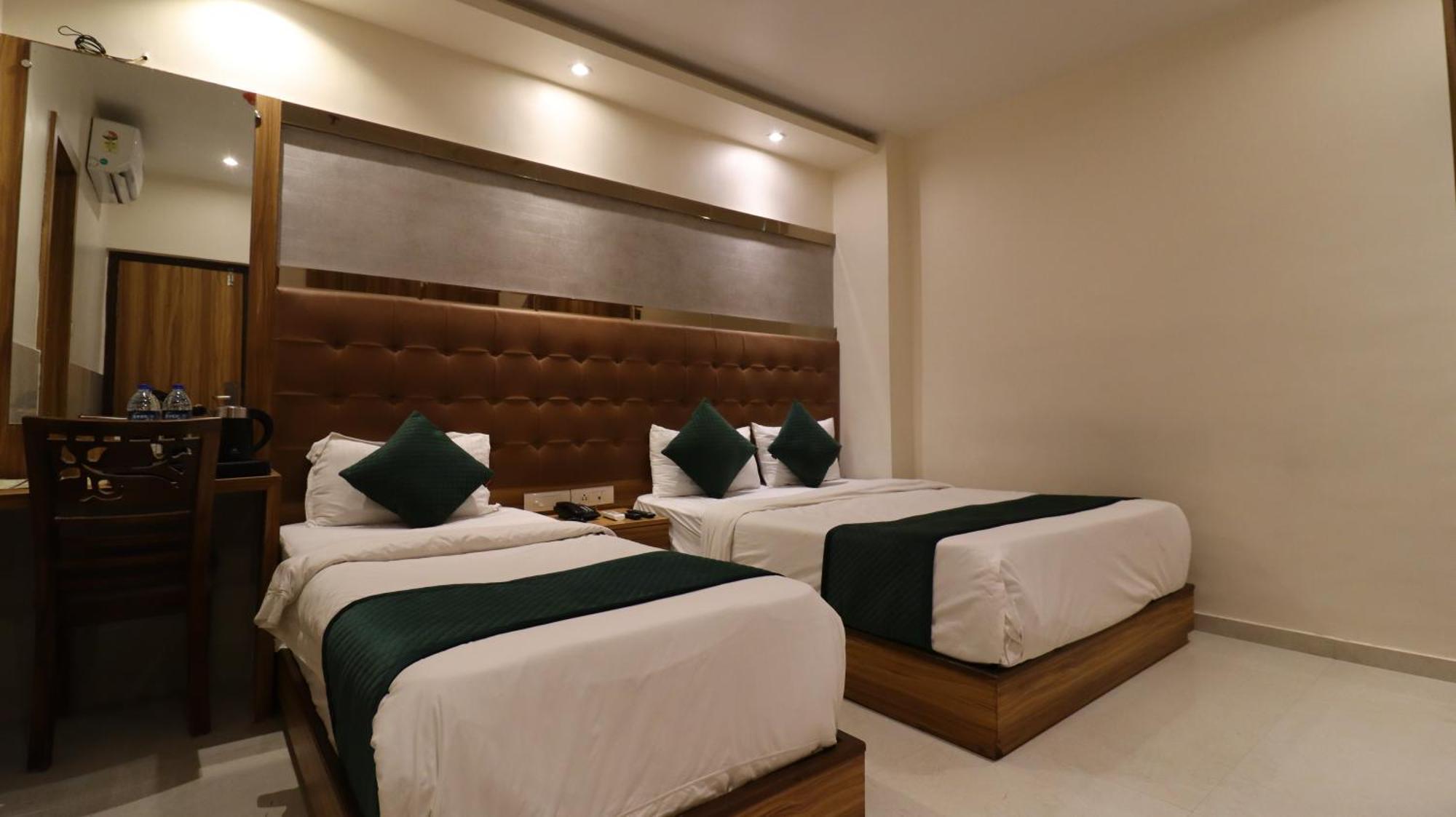 Hotel Bkc Garden - Near Us Embassy Bkc Mumbai Exterior photo