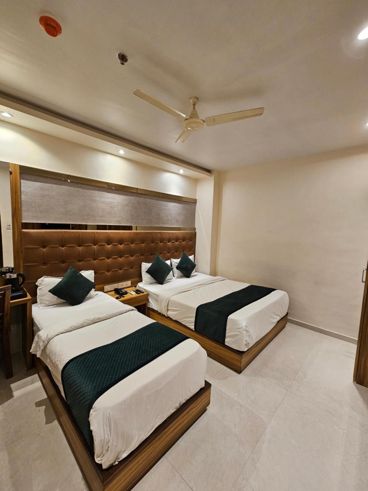 Hotel Bkc Garden - Near Us Embassy Bkc Mumbai Exterior photo