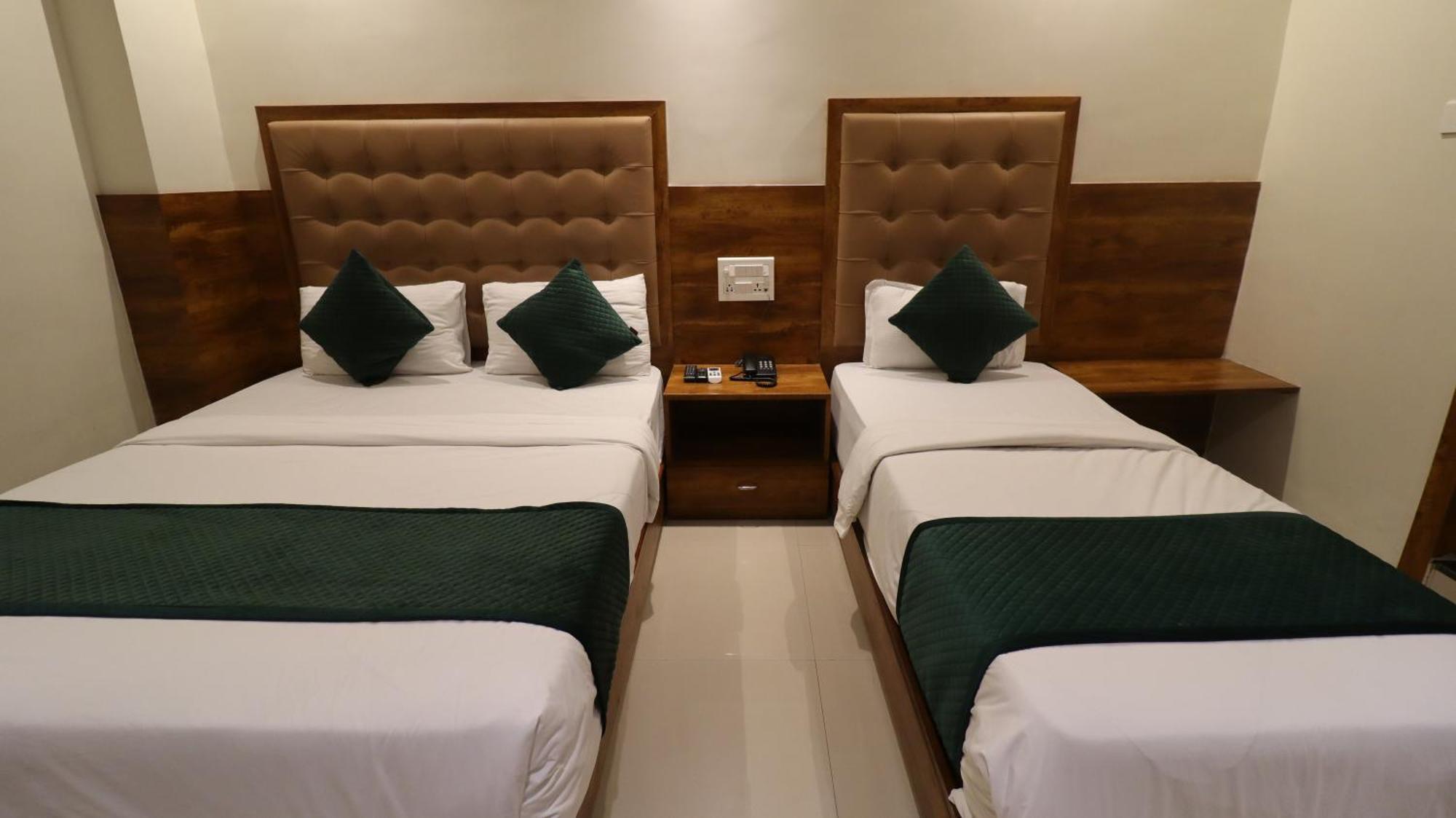 Hotel Bkc Garden - Near Us Embassy Bkc Mumbai Exterior photo